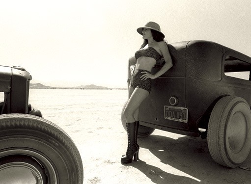 ragazza nel deserto