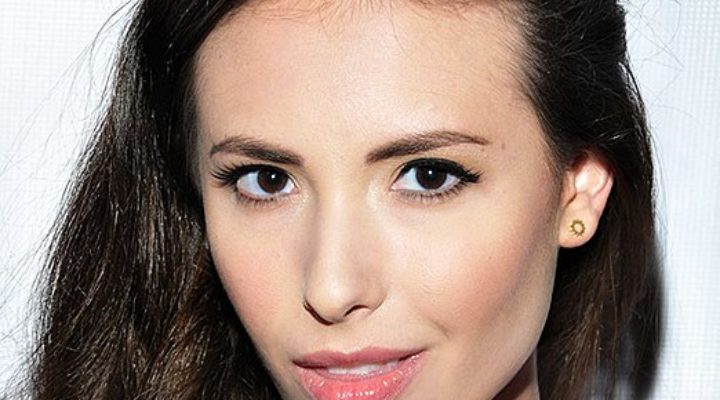 Casey Calvert: l’attrice hard vergine fino ai 21 anni