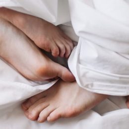 3 posizioni semplici per il sesso la mattina