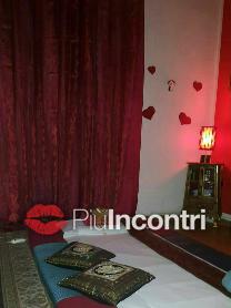 Scopri su Piuincontri.com Centro Massaggi Naripon è Torino centro massaggi Zona Regio Parco