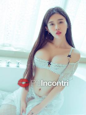 Scopri su Piuincontri.com Lilly e Lucy, escort a Torino Zona Parella