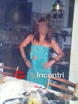 Scopri su Piuincontri.com IRIS è Torino escort Zona Centro Storico